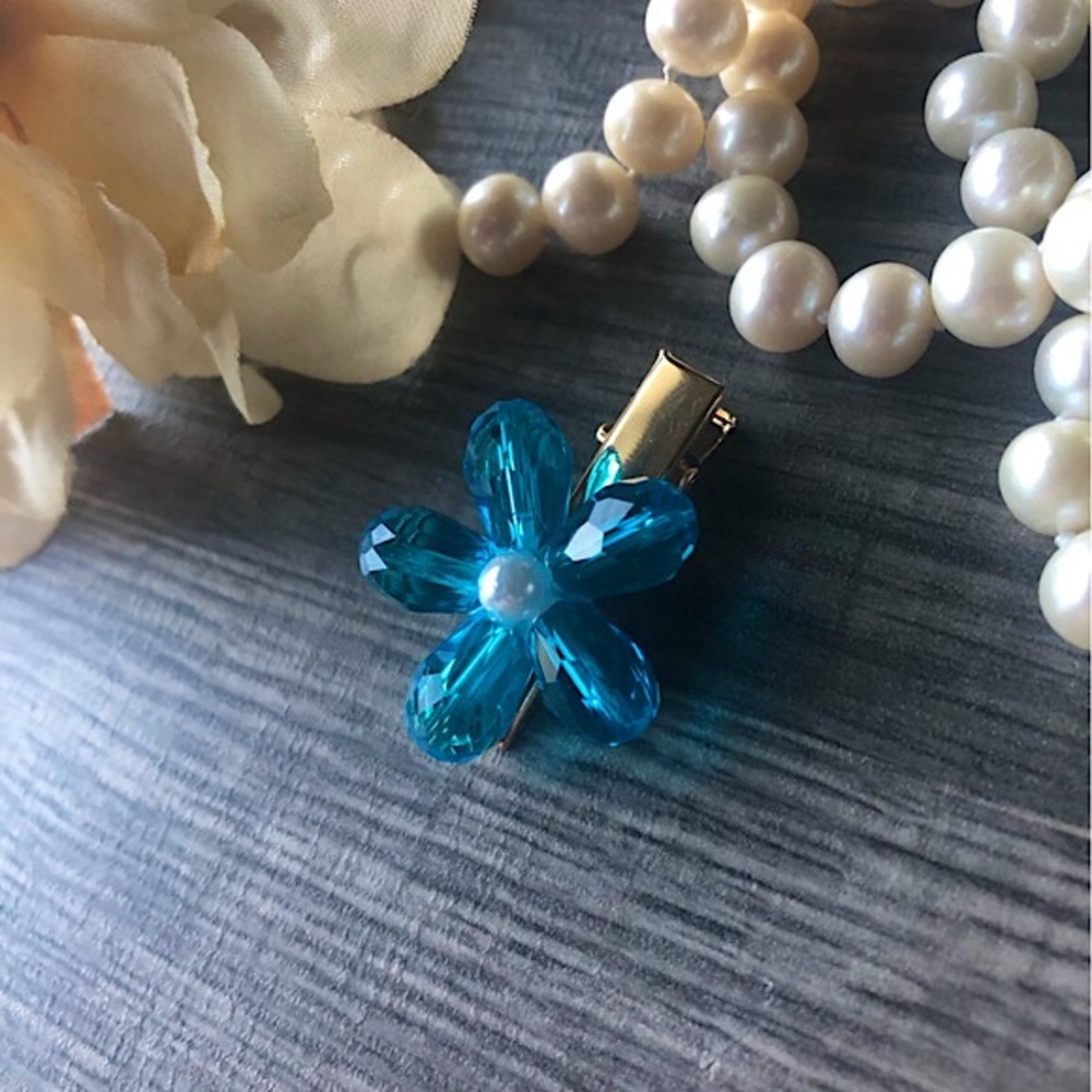 NEW Glass Crystal Flower Hair Clip